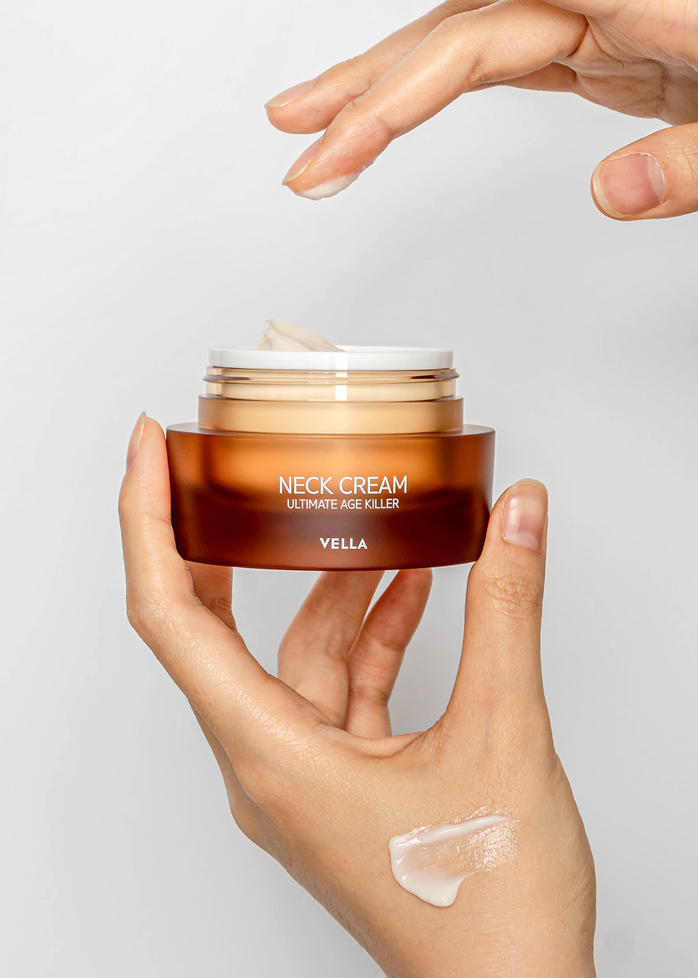 1.3. VELLA Detailed Page Neck Cream